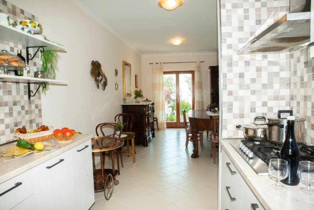 Villa Il Sogno Di Zia Ada ماسّا لوبْرينسِ المظهر الخارجي الصورة